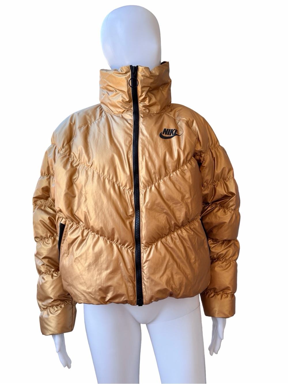 Nike Metallic Gold Shine Puffer Jacket Women’s XS Like New 💫